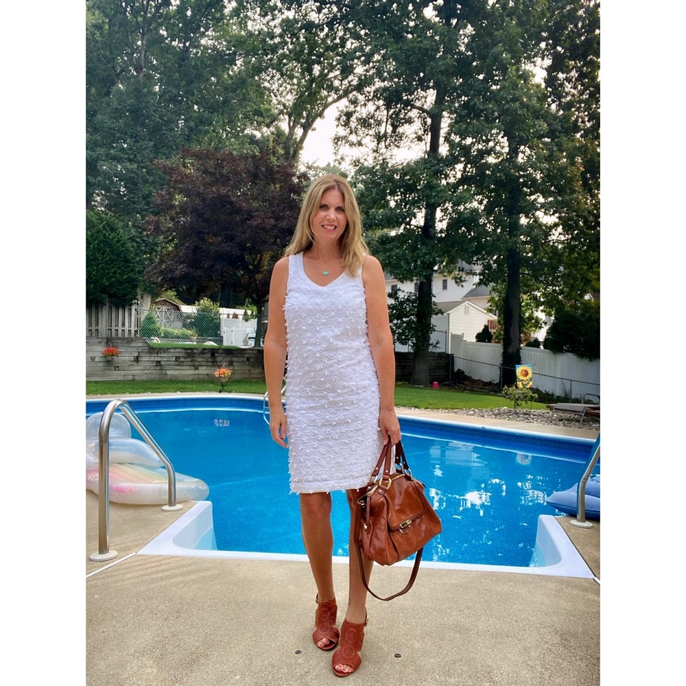 White vineyard vines sheath dress